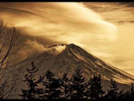 Windy Snow Mountain For Discount